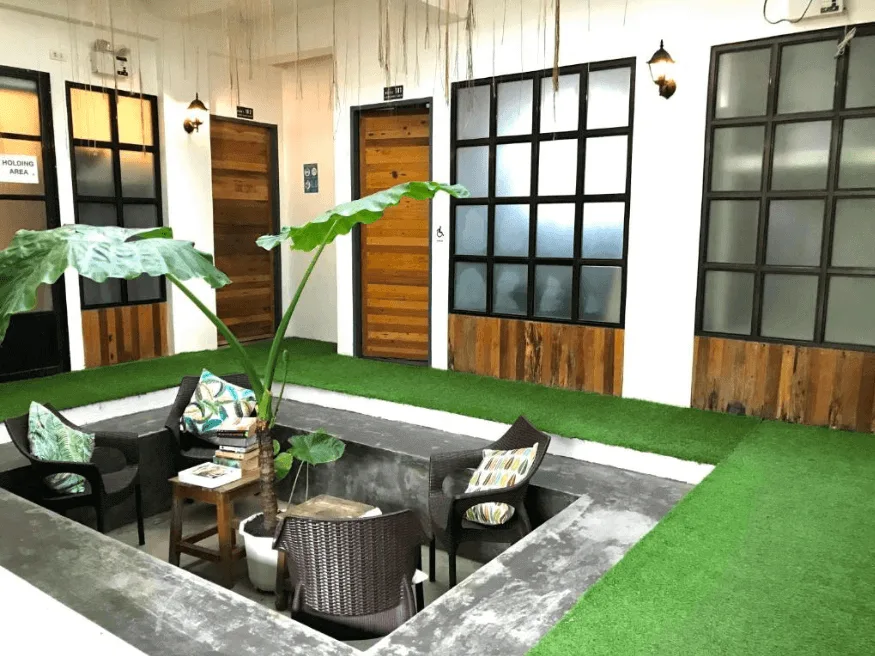 Avisala Hostel Coron