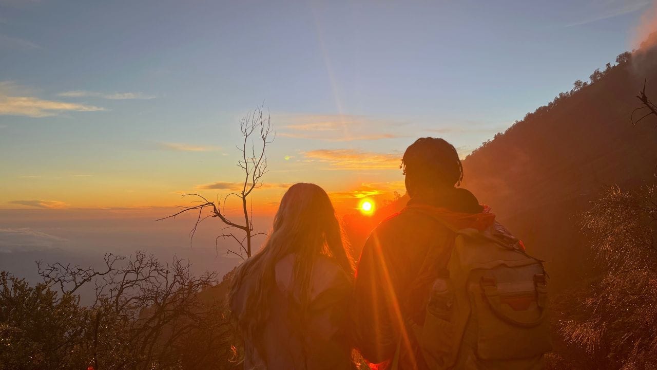 Sunrise Mount Ijen Beth and Denz