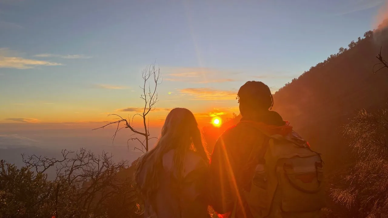 Sunrise Mount Ijen Beth and Denz