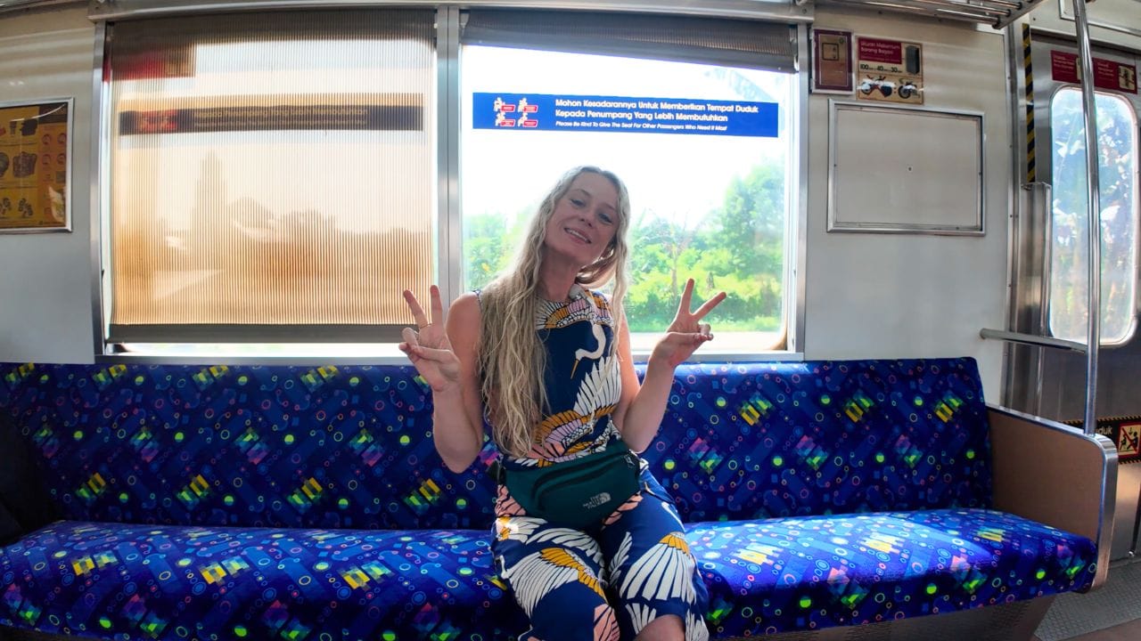 Space On KRL Jakarta