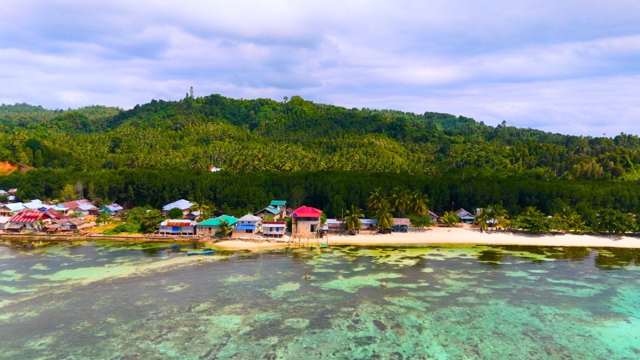 Kia Homestay Banggai Isladns