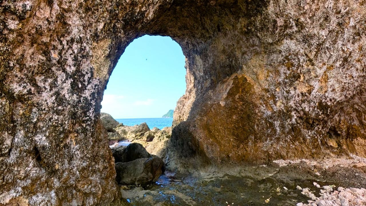 Tanjung Gundul hole